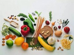 �����ա���Ȼ������м���ı���ʳ����ʲô